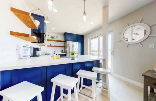 Port Isabel Apartment | Cozy Waterfront With Deck