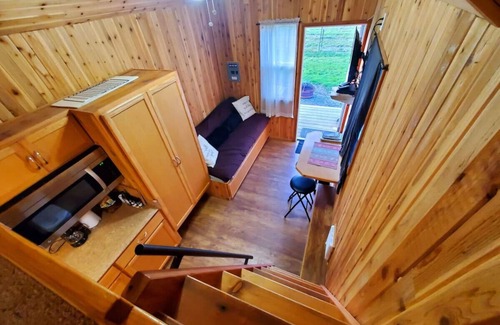Forks House | Cozy Yet Spacious, Tiny House on Tires