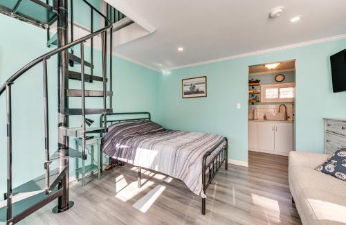 York Beach Apartment | Cozy York Studio with Ocean View, Steps to Beach!