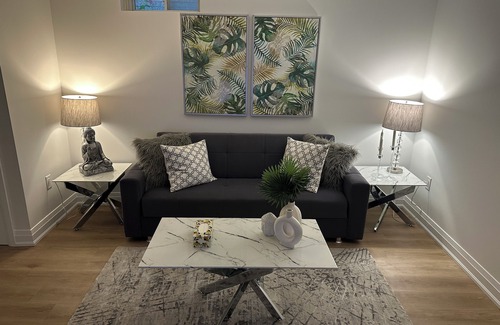 Lisgar House | Cozy Zen "Dream" Getaway in the heart of Mississauga!