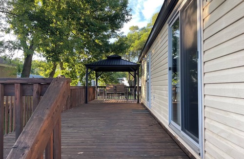 Niagara-on-the-Lake Cottage | CozyCottage in Niagara On The Lake with Vinyard View 10 minutes from Downtown