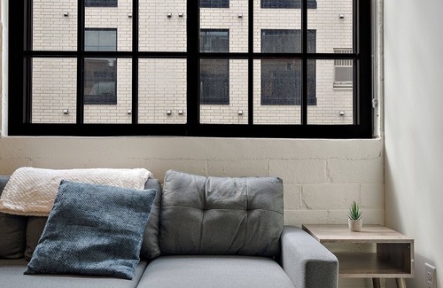 Warehouse District Apartment | CozySuites NLG - Modern 1BR condo #31