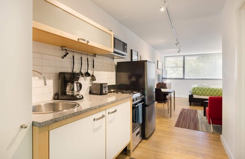 Brookwood Apartment | CPD Safe Clean Studio w Free Parking Near Shepherd Center