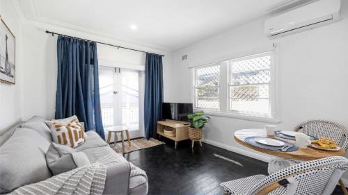 Coffs Harbour House | Crackers - Pet Friendly, Jetty Location, Walk to Restaurants
