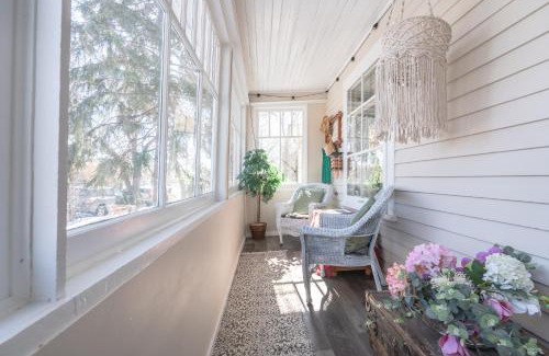 Ramsay Apartment | Craftsman's Loft - Heritage charm - AC - 5 min DT