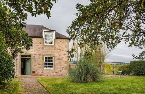 Kelso House | CRAILING COACH HOUSE - Superb, Renovated Property in a Country Setting, Sleeps 4