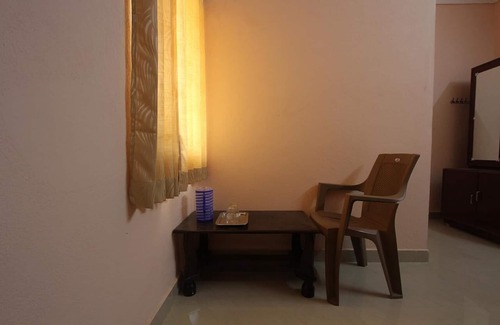 Thanjavur House | Crazy Homes Stay with Classic Rooms@Thanjavur