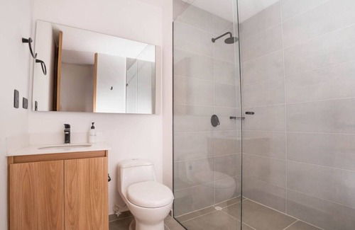 San Diego Apartment | Create & Relax - Designer 1BR w/Jacuzzi