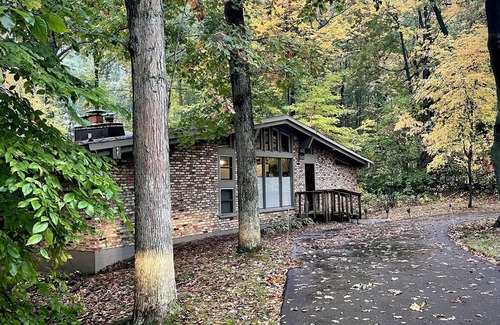 Fruitport House | Creekside - Secluded Sanctuary near Spring Lake/Grand Haven/Holland/Muskegon