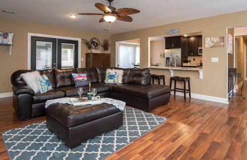 Burton House | CRESCENT MOON: Perfect for families visiting for MILITARY GRADUATION!