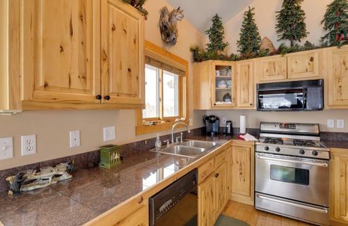 Crested Butte South Condo | Crested Butte South Condo w/View: 10 Mi to Skiing