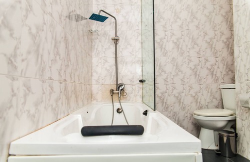 Lekki Phase 1 Hotel | CribVille Hotel & Suites