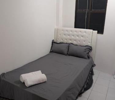 Male House | CRIMSON m STAY