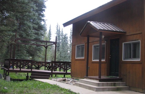 Bayfield House | Crosshouse Cabin on Vallecito Creek
