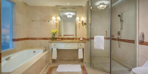 Jimo Resort | Crowne Plaza Ocean Spring Resort by IHG