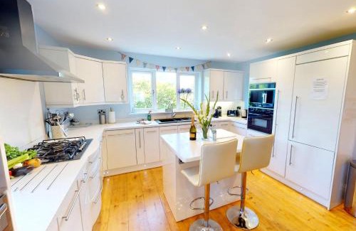 Croyde House | CROYDE WAVES 4 Bedrooms