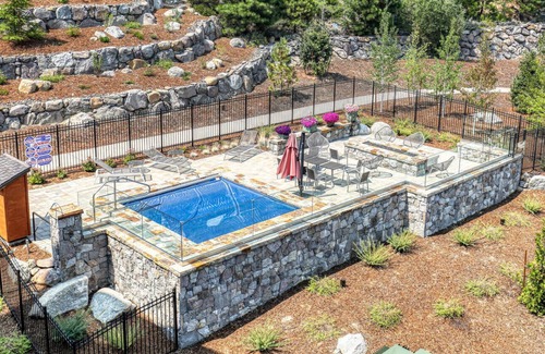 Crystal Bay Condo | Crystal Bay Penthouse 300 | Community Hot Tub | Close to Beaches & Skiing!