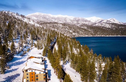 Crystal Bay Condo | Crystal Bay Penthouse 300 | Community Hot Tub | Close to Beaches & Skiing!