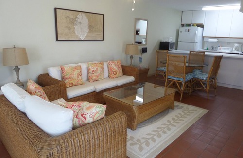 Red Hook Apartment | Crystal Cove Villas