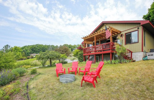 Beulah House | Crystal Lake Vacation Rental, 3 Mi to Betsie River