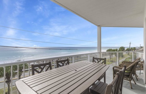 Avalon Beach Estates Condo | Crystal View301 3 Bedrooms | 3 Baths | Accommodates 12 | Pet Friendly