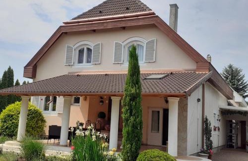 Csopak Apartment | Csopak Mariann Apartman