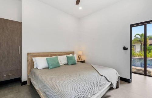 Tamarindo Villa | CU20 Modern Beach Home w Guest House & Pvt Pool