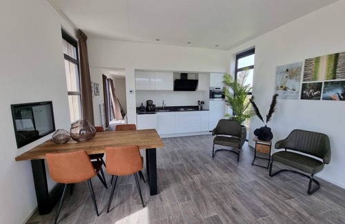 Biddinghuizen House | Cube Maximaal 4 by Interhome
