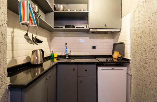 Emin Sinan Apartment | Cube Suites