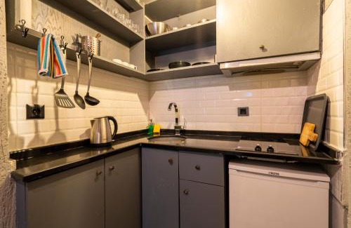 Emin Sinan Apartment | Cube Suites