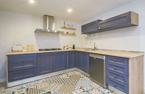 Coin Ski Chalet | Cubo's Casa La Luz de Coin/urban/terrace/free wifi