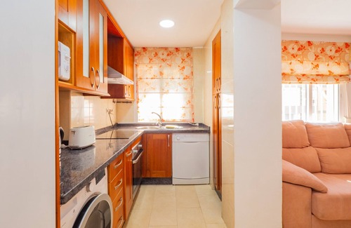 Bailen-Miraflores Apartment | Cubo's Tejares Malaga Apartment/city center/free wifi