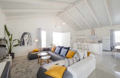 Alhaurin el Grande Villa | Cubo's Villa Loft Monte Perdido/air conditioning/free wifi/private pool