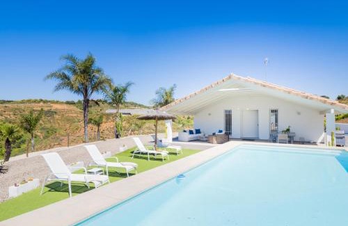 Alhaurin el Grande Villa | Cubo's Villa Loft Monte Perdido