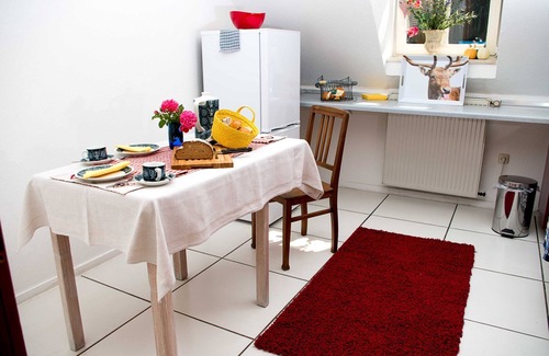 Wiefelsdorf Apartment | cuddly apartment & Wi-Fi / Internet own entrance car parking space