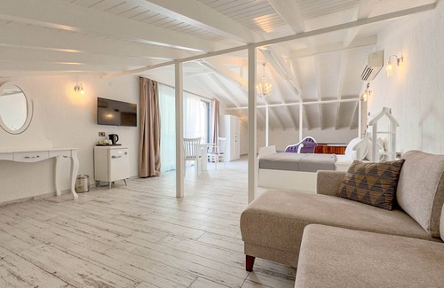 Mithatpasa Hotel | Cunda Nisa Otel