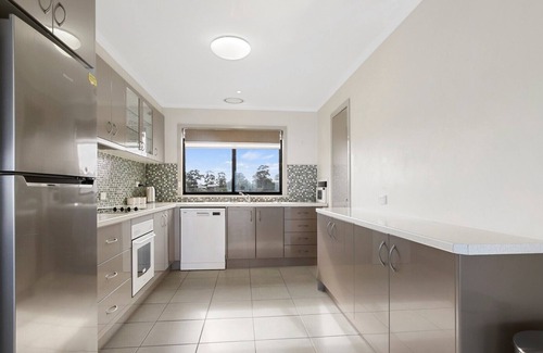 Lakes Entrance House | Cunninghame Views - Lakes Entrance