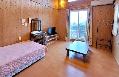 Andeok House | Cunny Pension