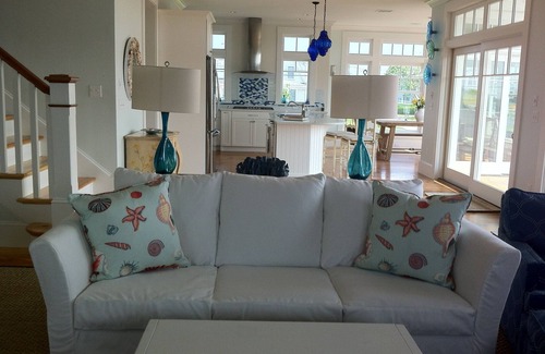 Easton's Point House | Custom-Built Beach House (2012) With Views Of Atlantic Ocean