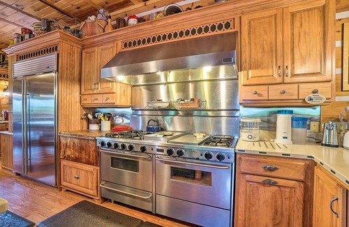 Celina House | Custom Cabin w/12 Acres on Dale Hollow Lake!