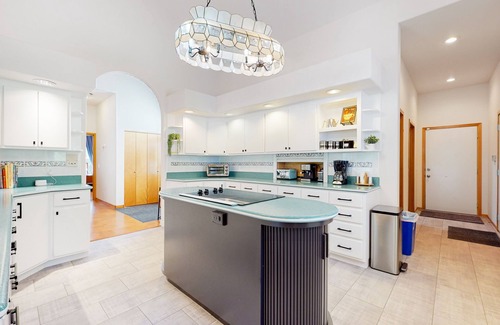 Oak Harbor House | Custom, dog-friendly home on 5 lakefront acres with tennis, sauna & game room