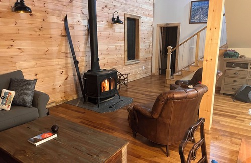 Wilmington House | Custom home in the mountains, minutes to all Wilmington has to offer!