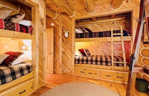 Bridgton Cabin | Custom Ski-In/Ski-Out Cabin With Lake Views