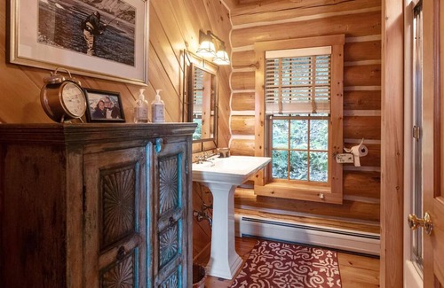 Bridgton Cabin | Custom Ski-In/Ski-Out Cabin With Lake Views
