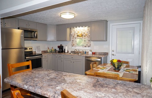 Whittier Cottage | Customer Appreciation Year! See Discount information in Ad