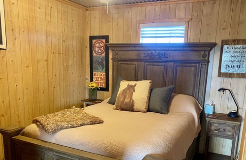 Mulhall Other | Cute 2 bedroom/1 bath house located on ranch 5 miles west of I35.