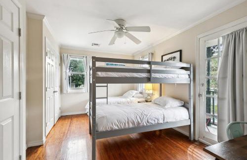 Treme Apartment | Cute 2Bed 1 bath 1half bath, 7 blocks from French Q steps to Jazz venues, free gated parking incl