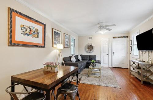 Treme Apartment | Cute 2Bed 1 bath 1half bath, 7 blocks from French Q steps to Jazz venues, free gated parking incl