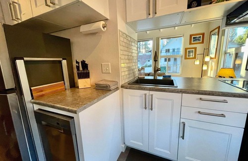 Mammoth Lakes Condo | Cute and Comfy Studio + Loft, 1.5 Baths