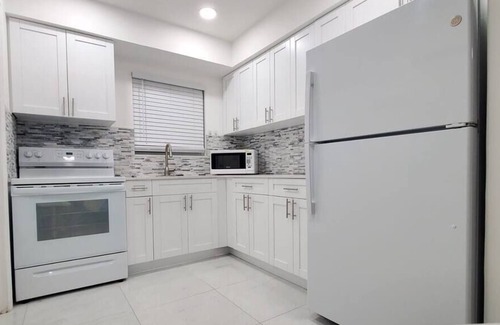 Parkside Apartment | Cute apartment 6 min from Hollywood beach